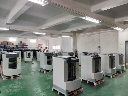 Ev İç Mimarlık Dekorasyonu İç Lateks Giroskopik Karıştırıcı Bilgisayarlı Boya Karıştırma Makinesi